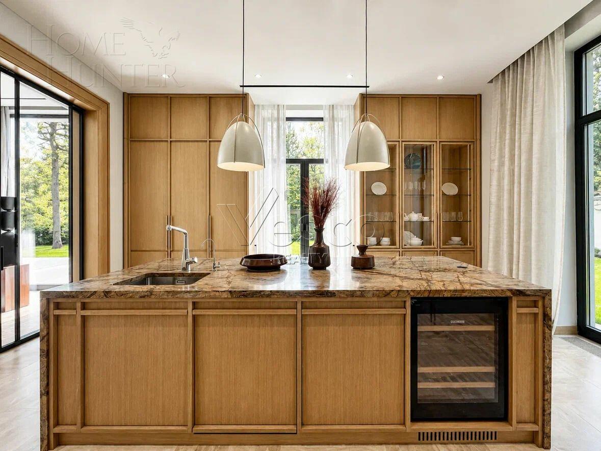 2-этажный коттедж 800 м² с отделкой