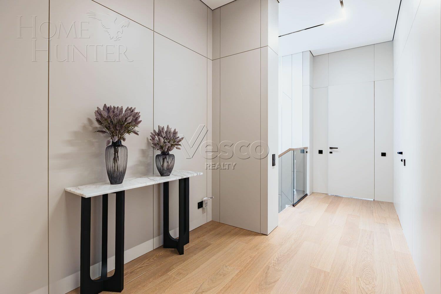 2-этажный коттедж 345 м² с отделкой