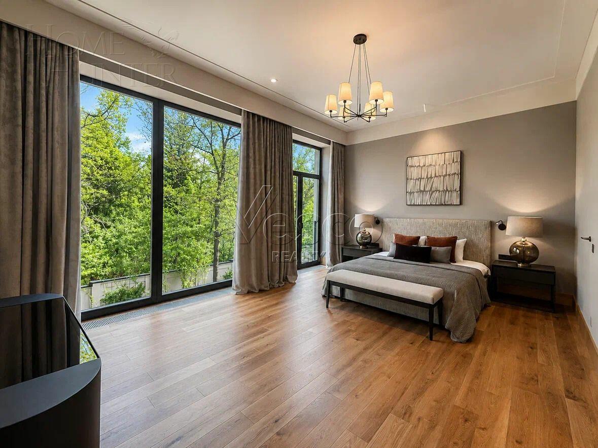 2-этажный коттедж 800 м² с отделкой