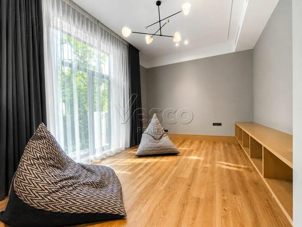 2-этажный коттедж 800 м² с отделкой