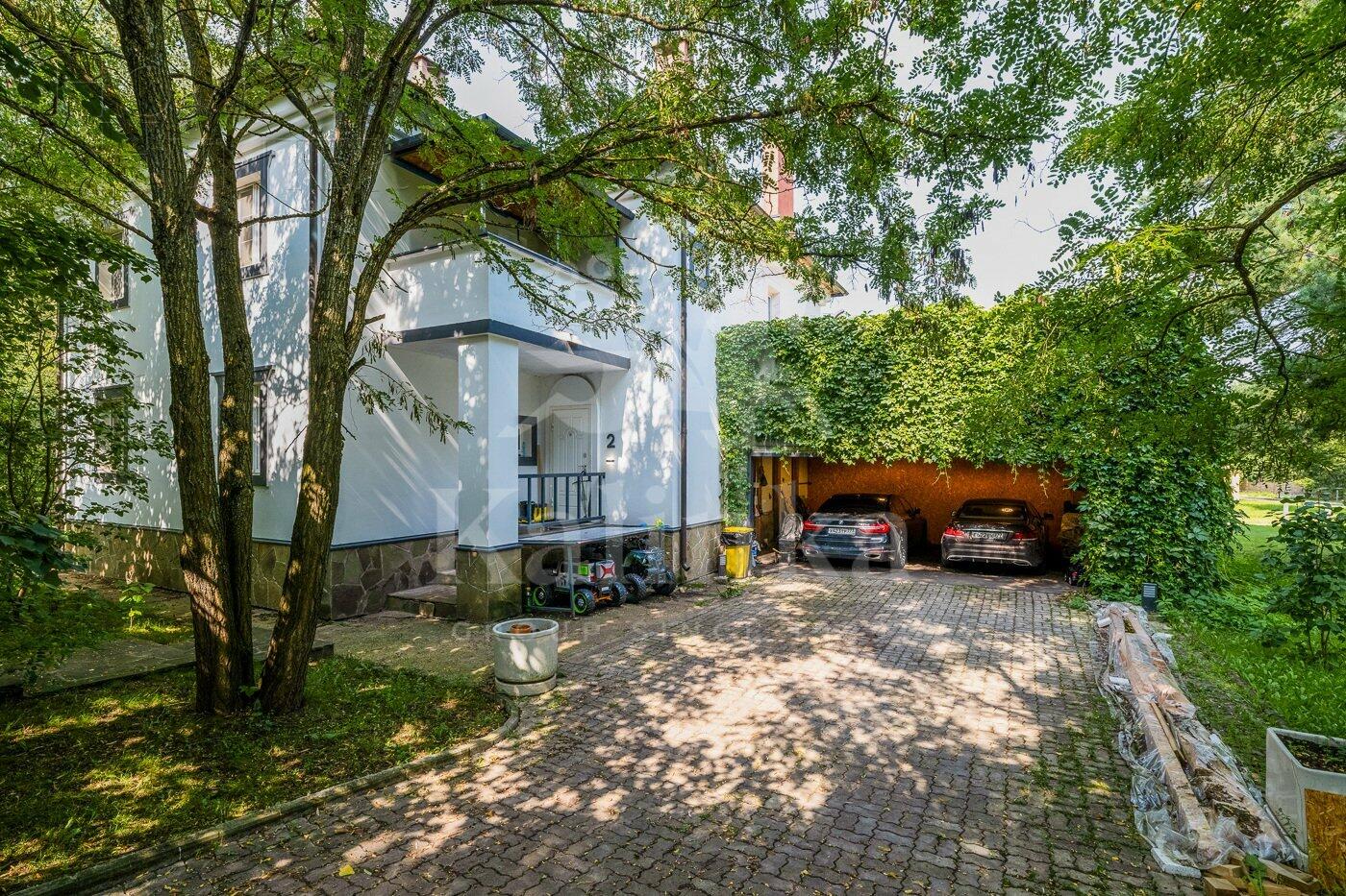 2-этажный коттедж 376 м² с отделкой
