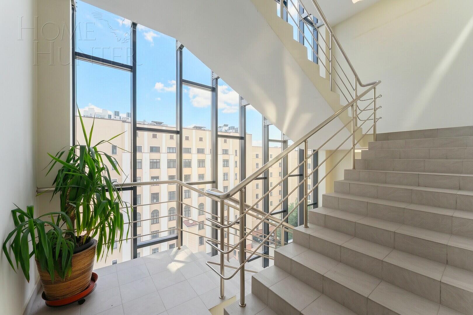 4-КОМН. КВАРТИРА С ОТДЕЛКОЙ 186 М² НА 10 ЭТАЖЕ