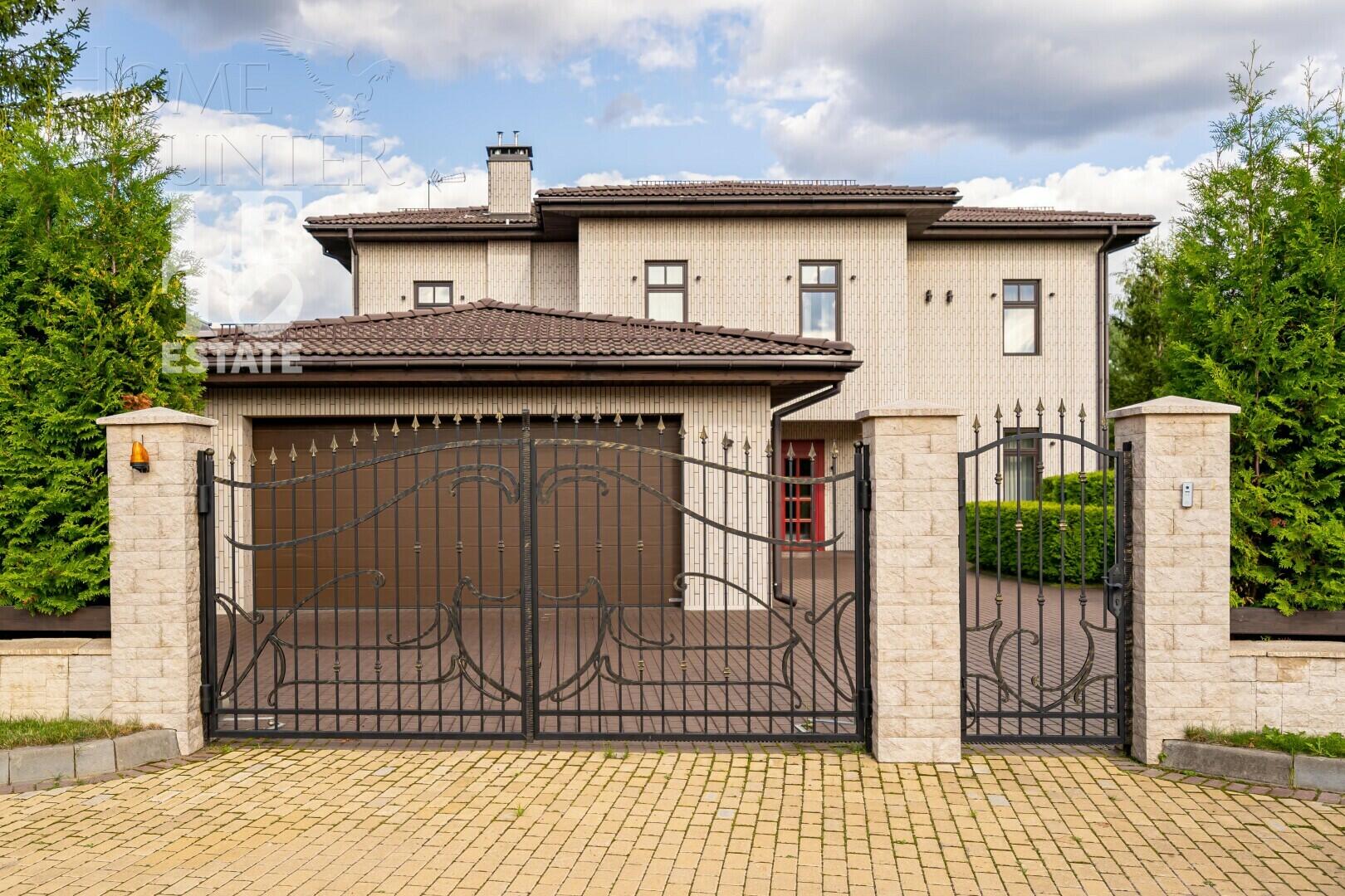 2-этажный коттедж 525 м² с отделкой
