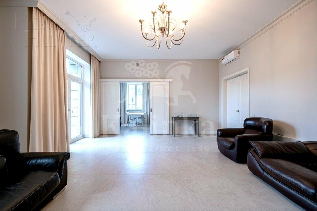 2-этажный коттедж 800 м² с отделкой