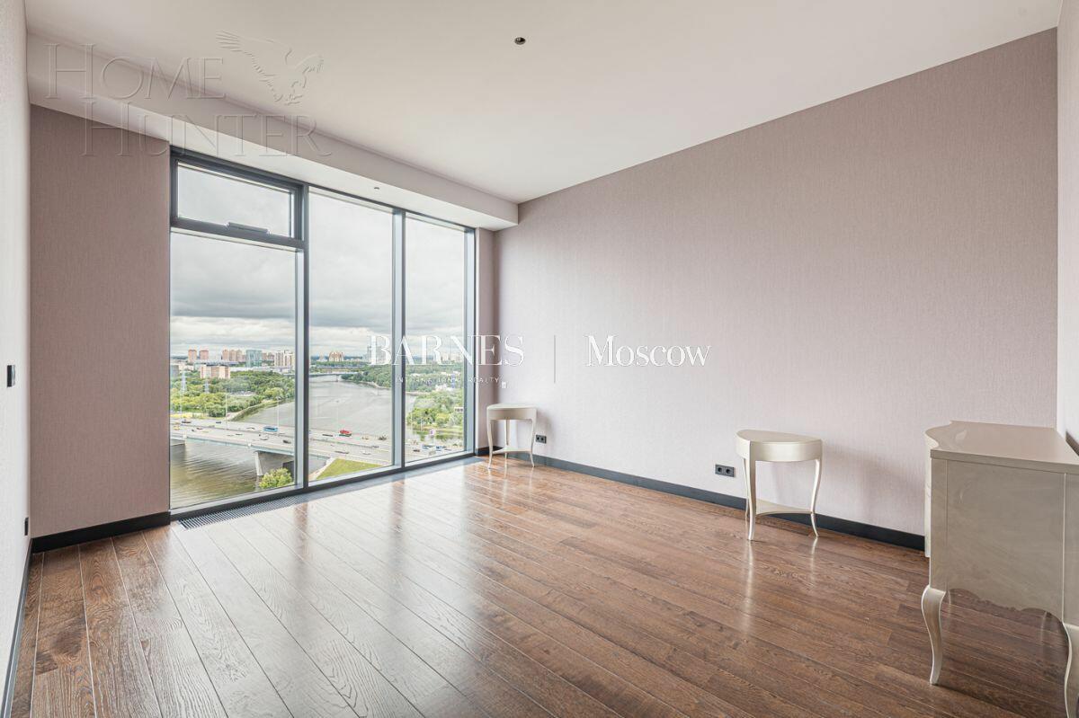 4-КОМН. КВАРТИРА С ОТДЕЛКОЙ 150.6 М² НА 19 ЭТАЖЕ