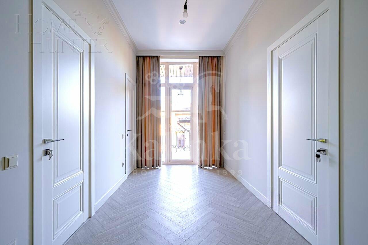 2-этажный коттедж 800 м² с отделкой