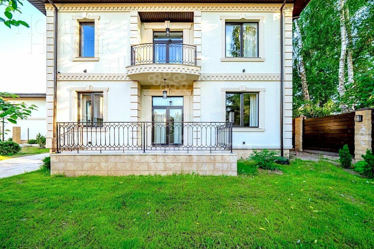 2-этажный коттедж 800 м² с отделкой