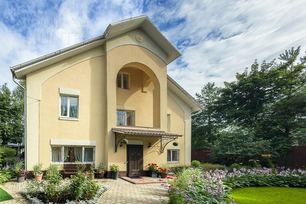 2-этажный коттедж 335 м² с отделкой