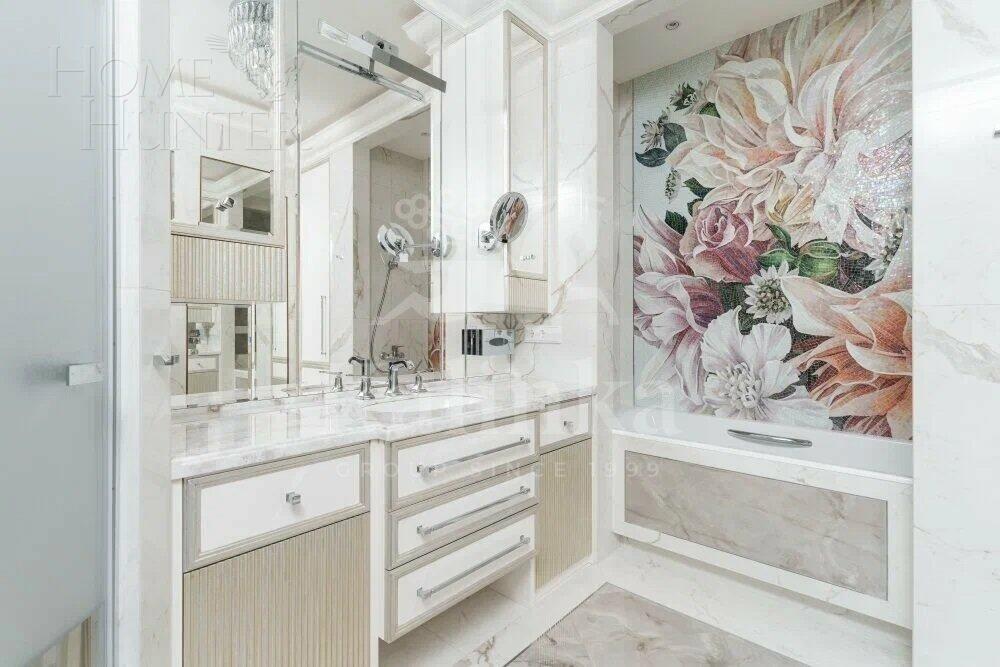 4-КОМН. КВАРТИРА С ОТДЕЛКОЙ 186 М² НА 10 ЭТАЖЕ
