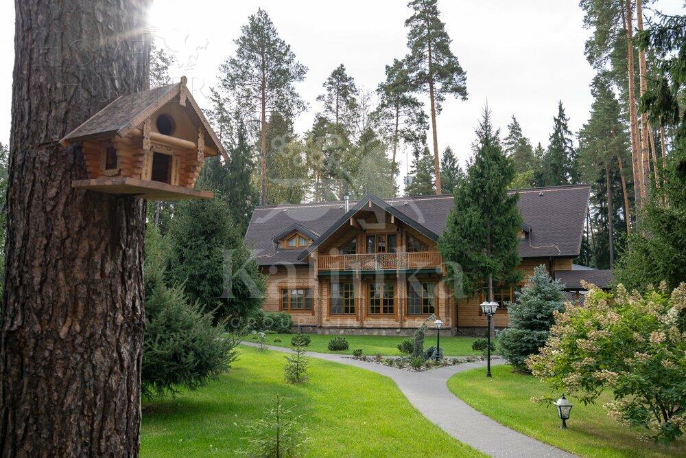 2-этажный коттедж 637 м² с отделкой