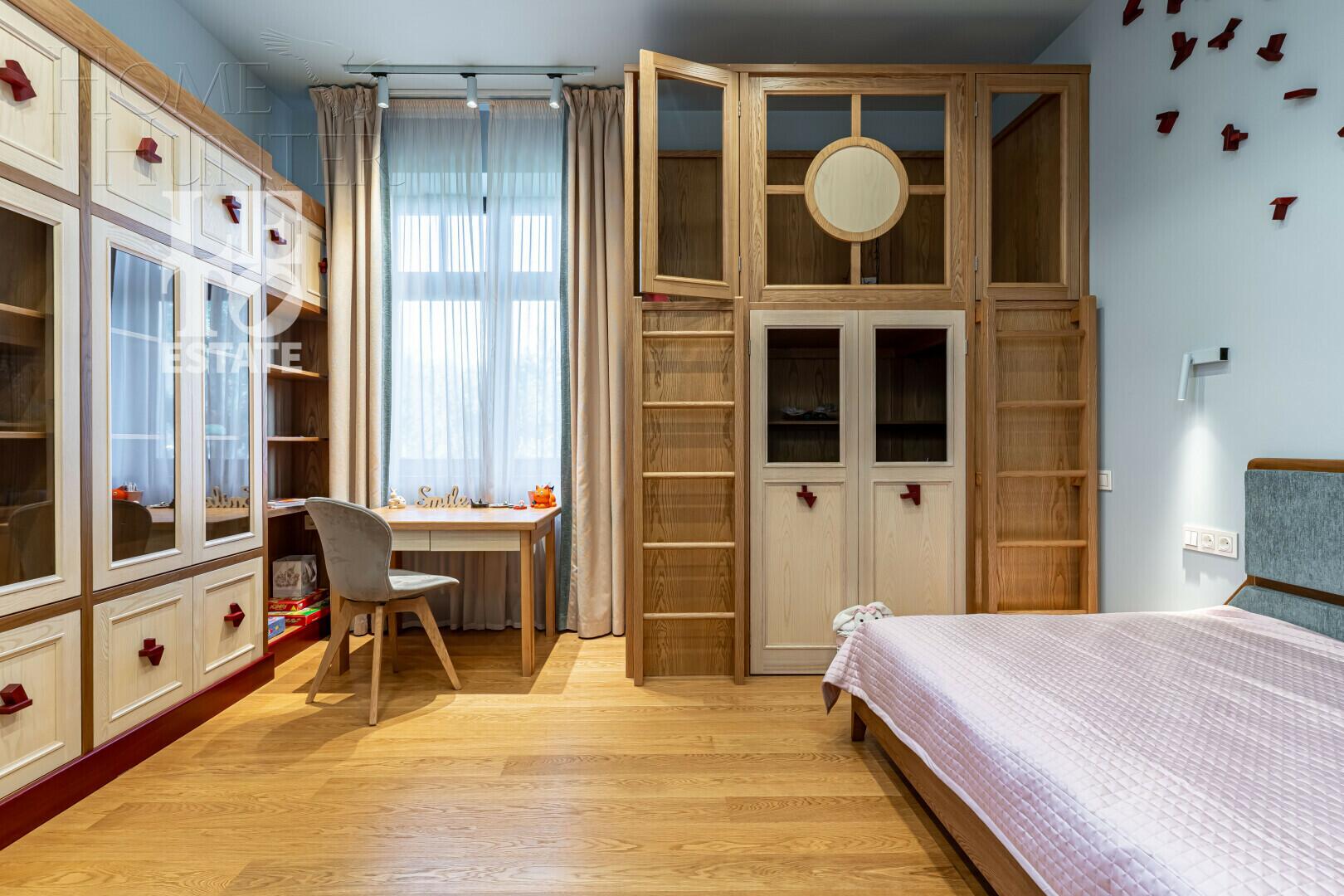 2-этажный коттедж 525 м² с отделкой
