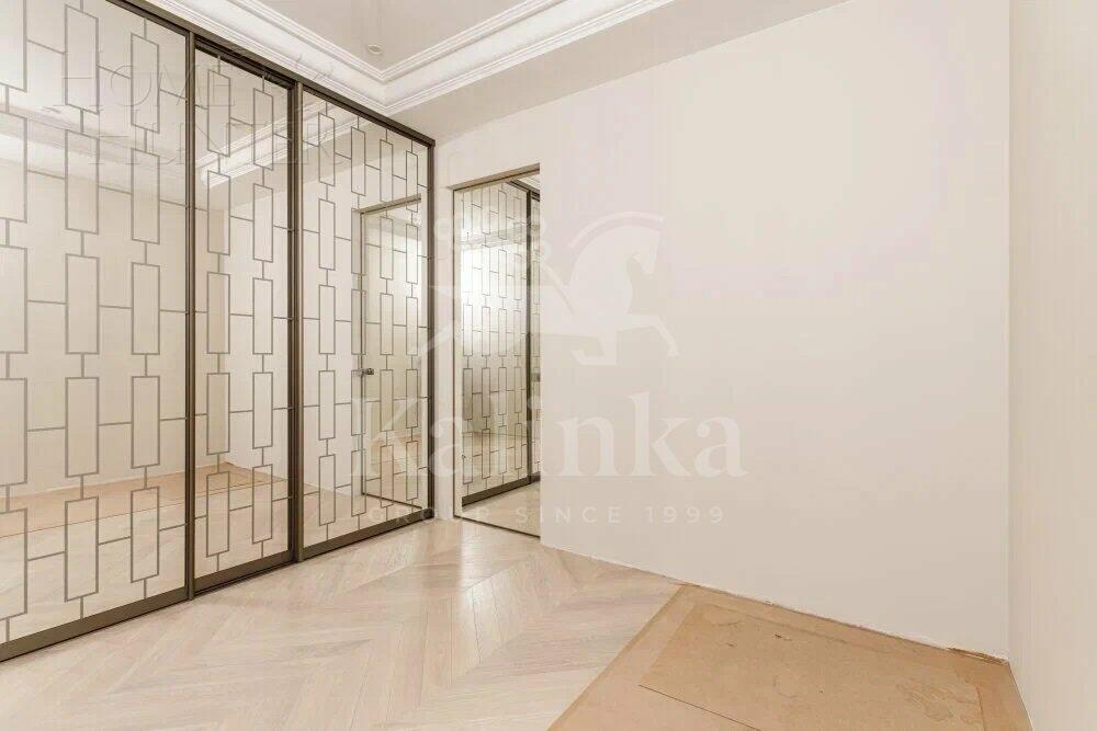 4-КОМН. КВАРТИРА С ОТДЕЛКОЙ 186 М² НА 10 ЭТАЖЕ