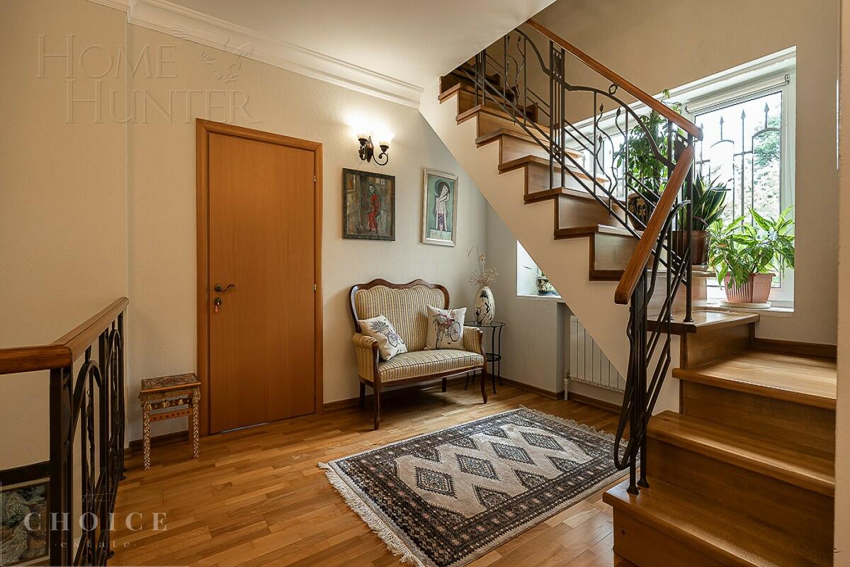 2-этажный коттедж 335 м² с отделкой