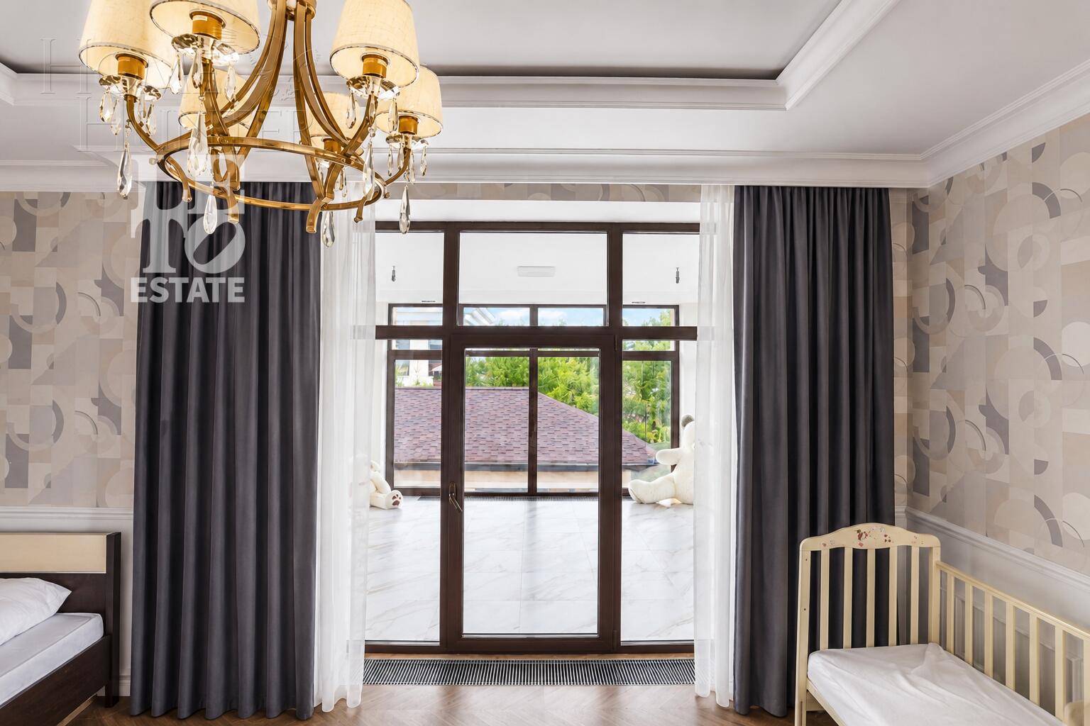 2-этажный коттедж 640 м² с отделкой