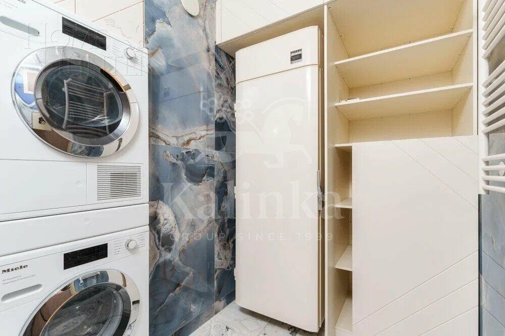 4-КОМН. КВАРТИРА С ОТДЕЛКОЙ 186 М² НА 10 ЭТАЖЕ