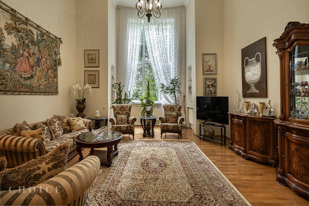 2-этажный коттедж 335 м² с отделкой