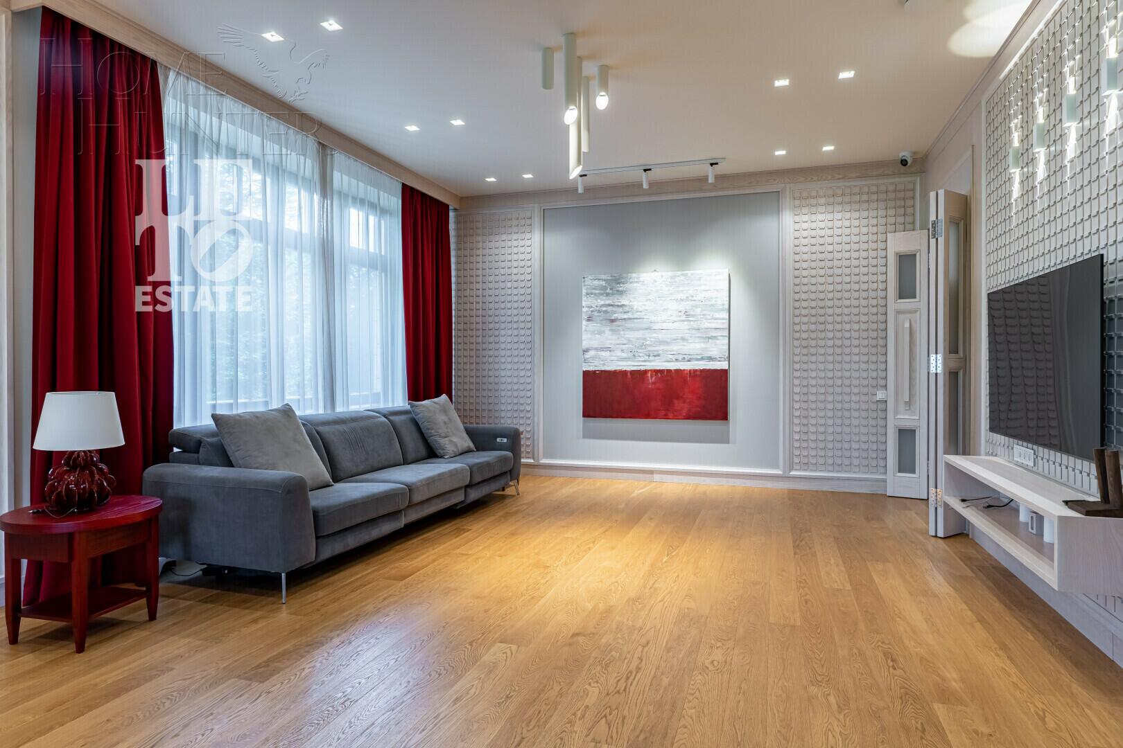 2-этажный коттедж 525 м² с отделкой