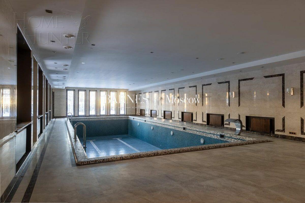 2-этажный коттедж 1 800 м² с отделкой