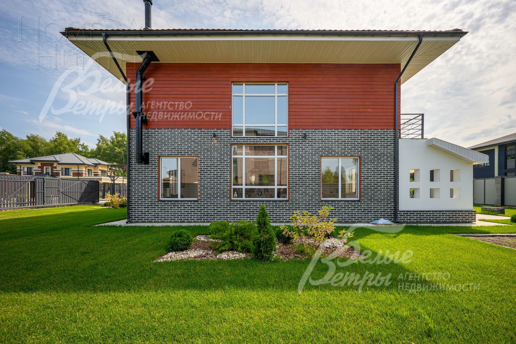 2-этажный коттедж 300 м² с отделкой