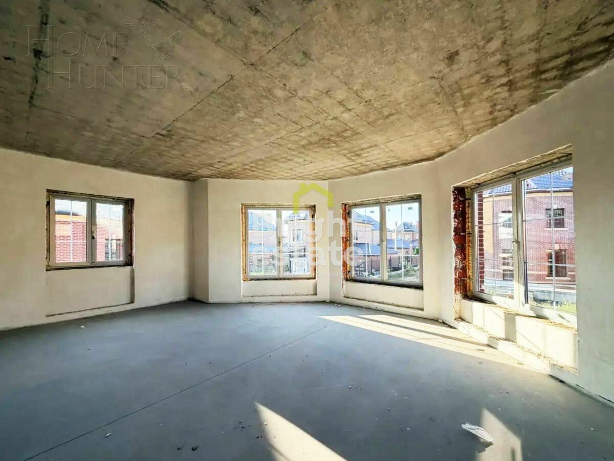 3-этажный коттедж 371.5 м² без отделки