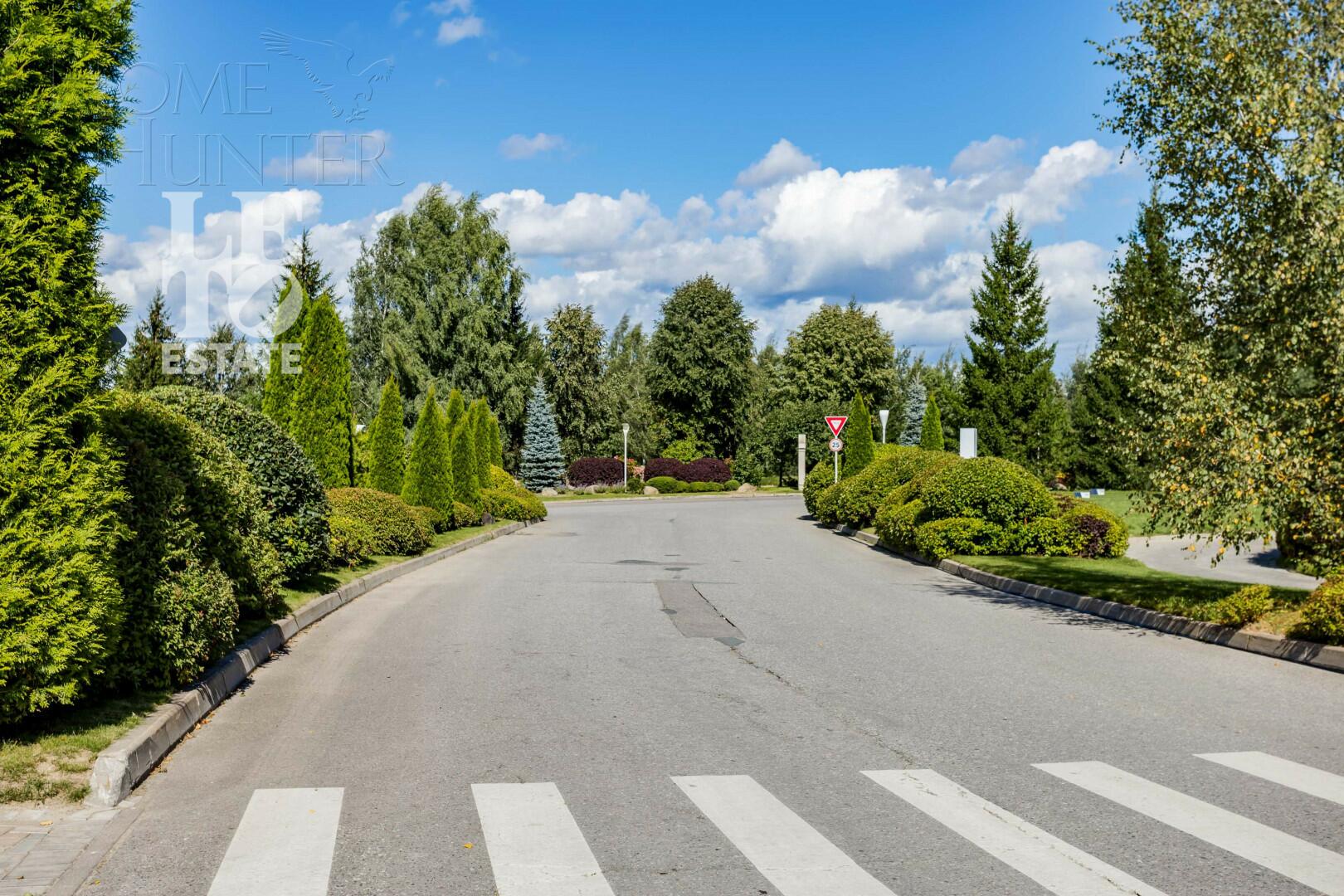 2-этажный коттедж 920 м² без отделки