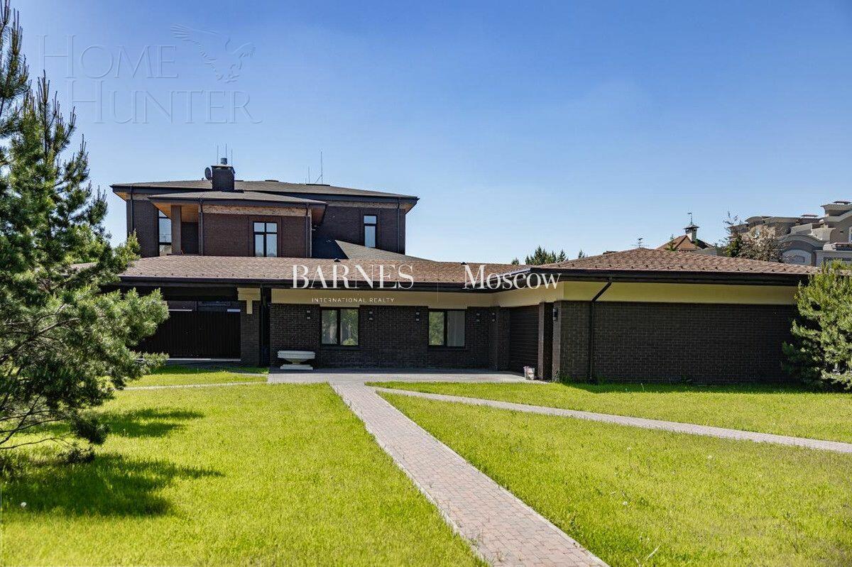 2-этажный коттедж 1 800 м² с отделкой