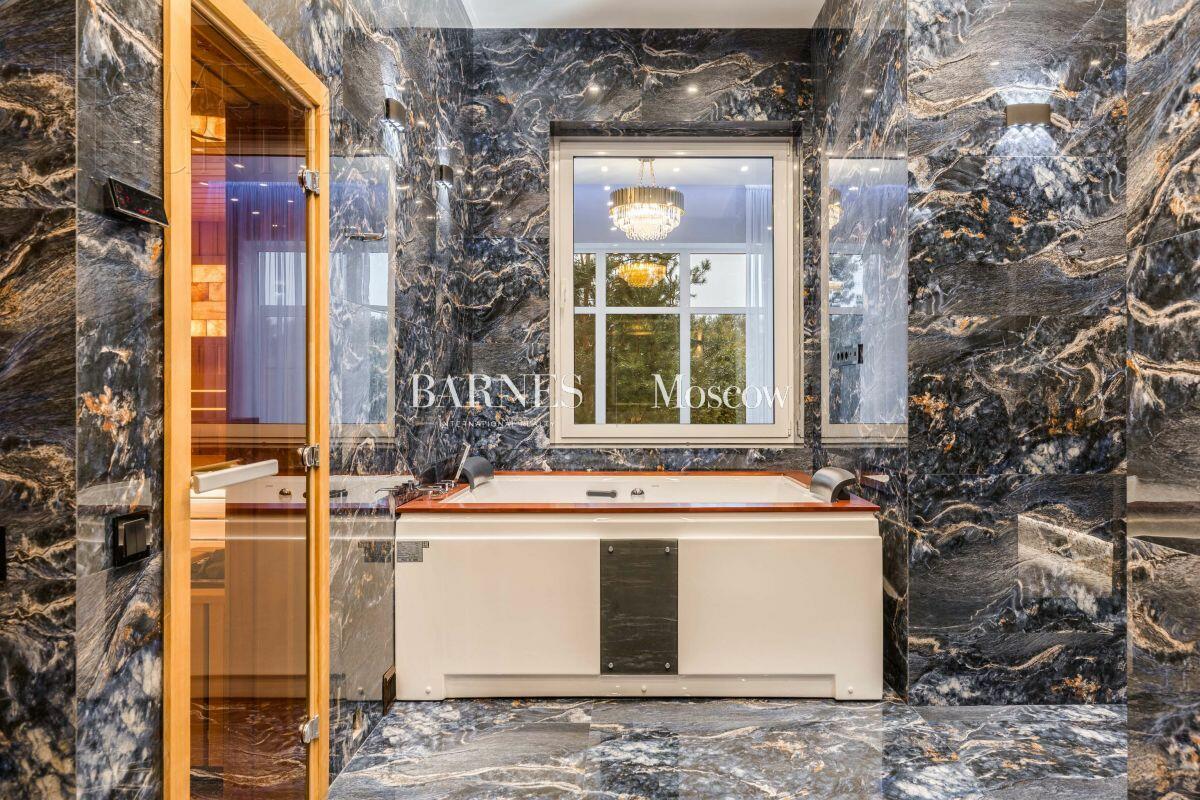 2-этажный коттедж 1 500 м² с отделкой