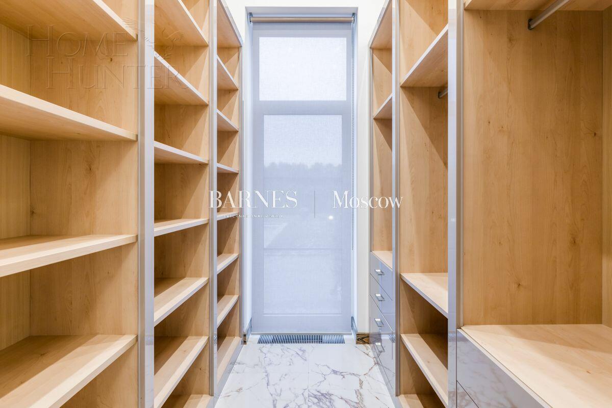 2-этажный коттедж 1 500 м² с отделкой