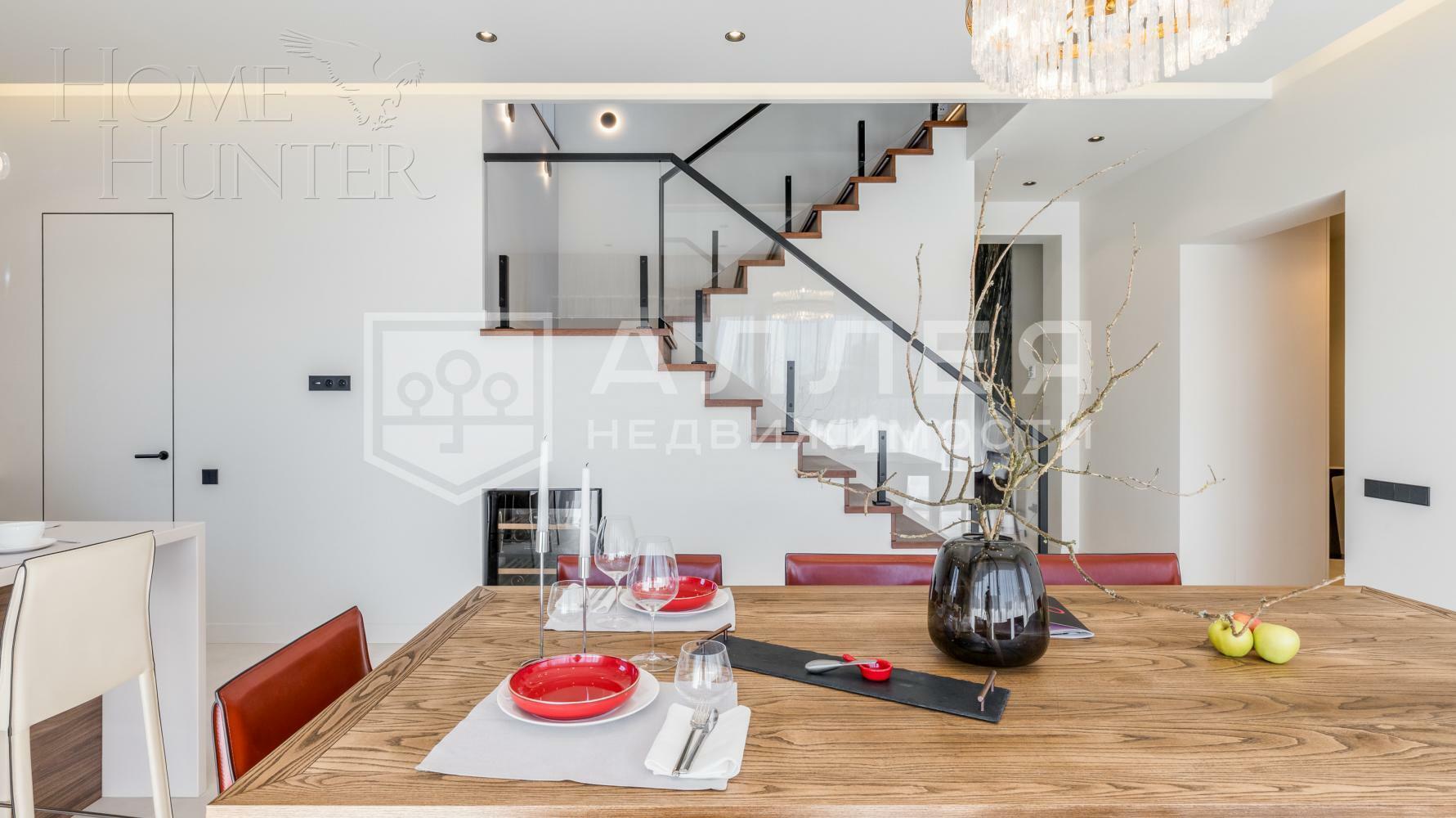 2-этажный коттедж 550 м² с отделкой