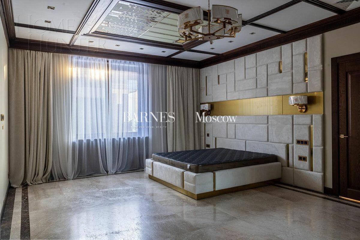 2-этажный коттедж 1 800 м² с отделкой