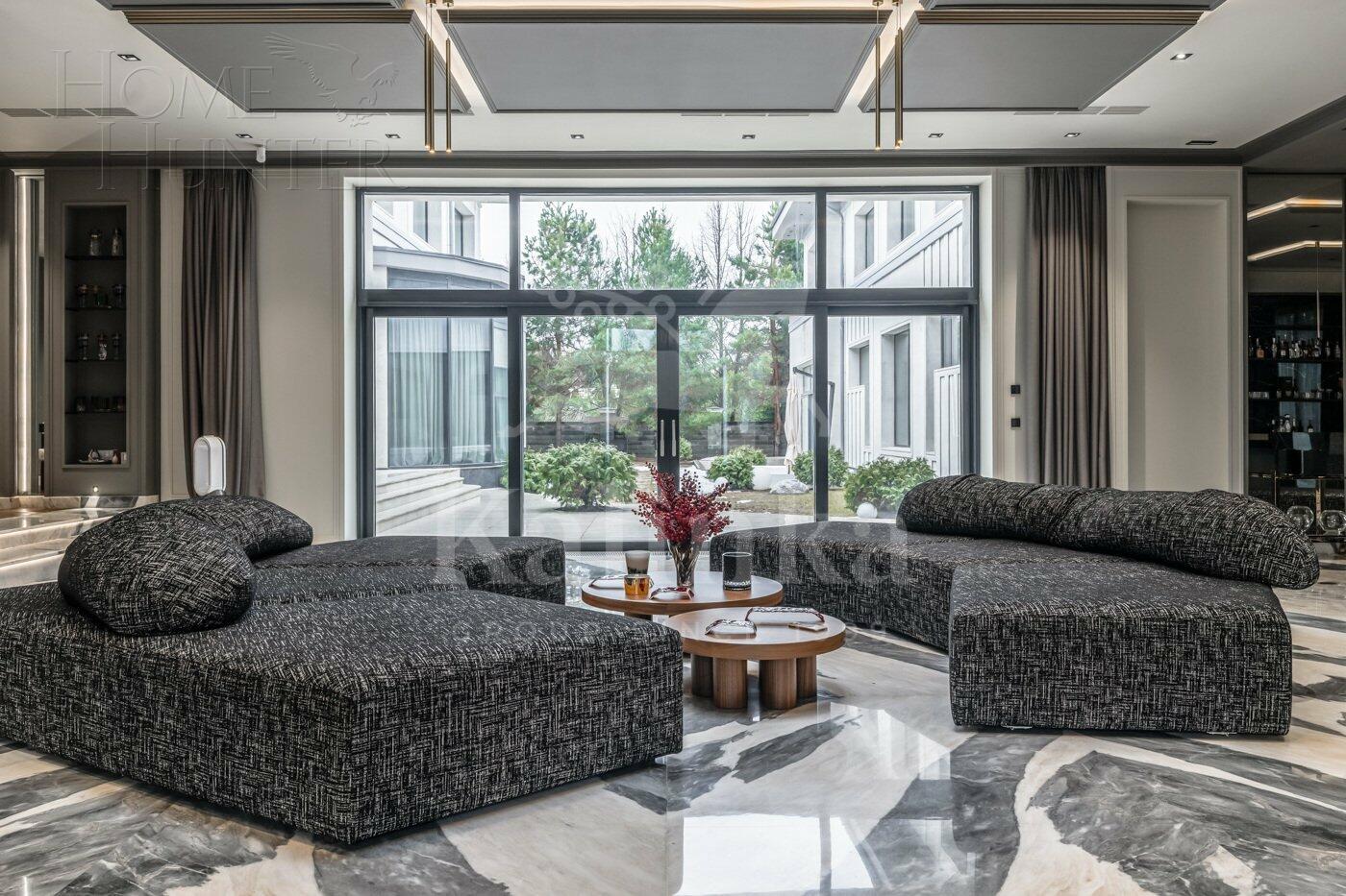 2-этажный коттедж 2 430 м² с отделкой