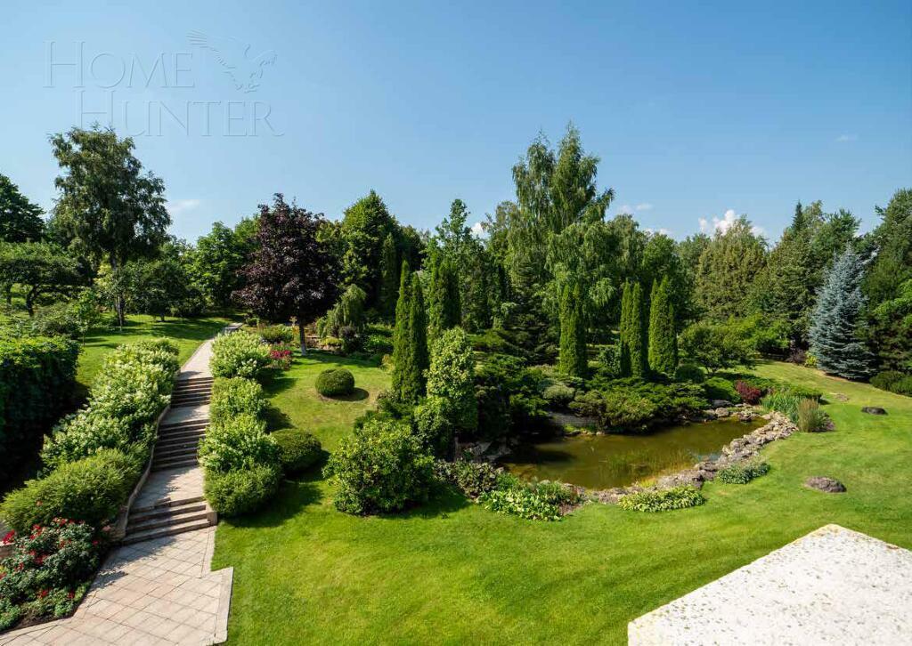 2-этажный коттедж 1 500 м² с отделкой