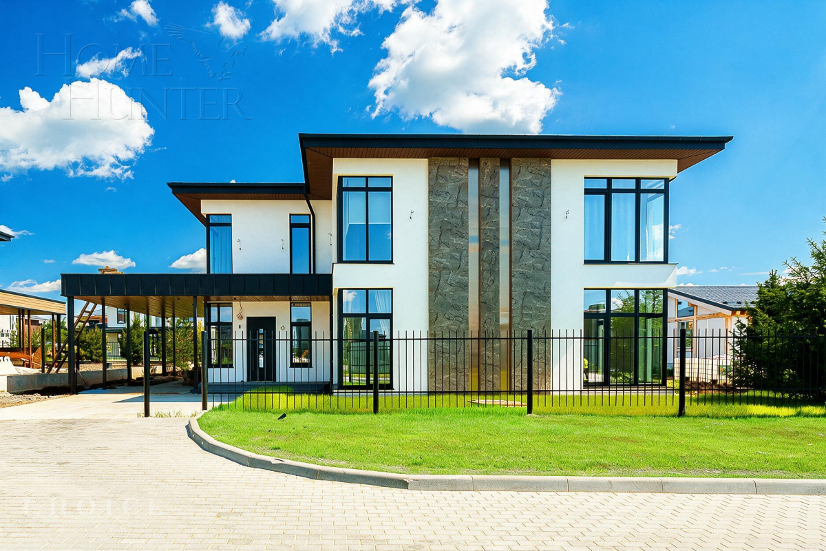 2-этажный коттедж 245 м² с отделкой