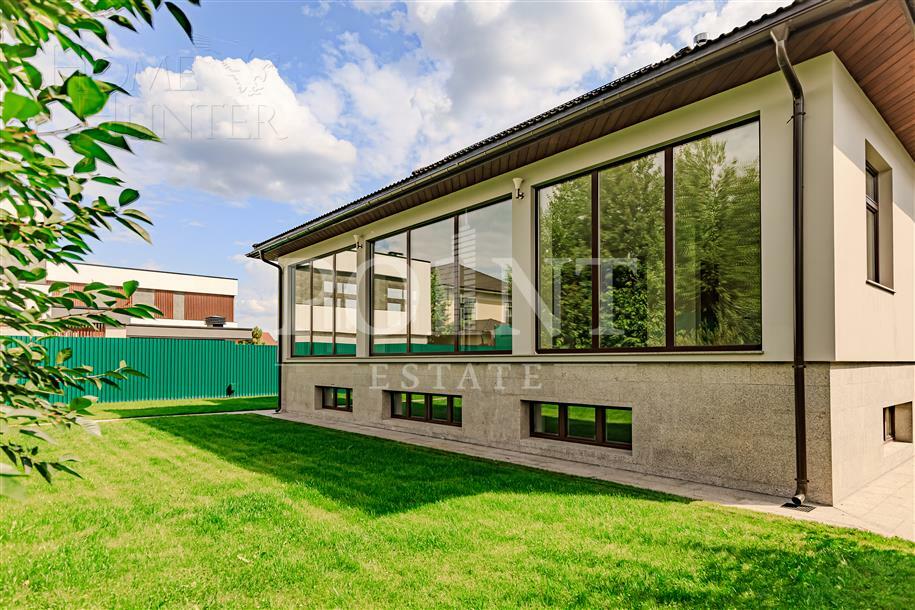 2-этажный коттедж 900 м² с отделкой