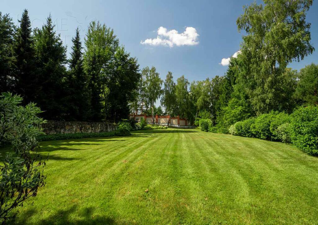 2-этажный коттедж 1 500 м² с отделкой