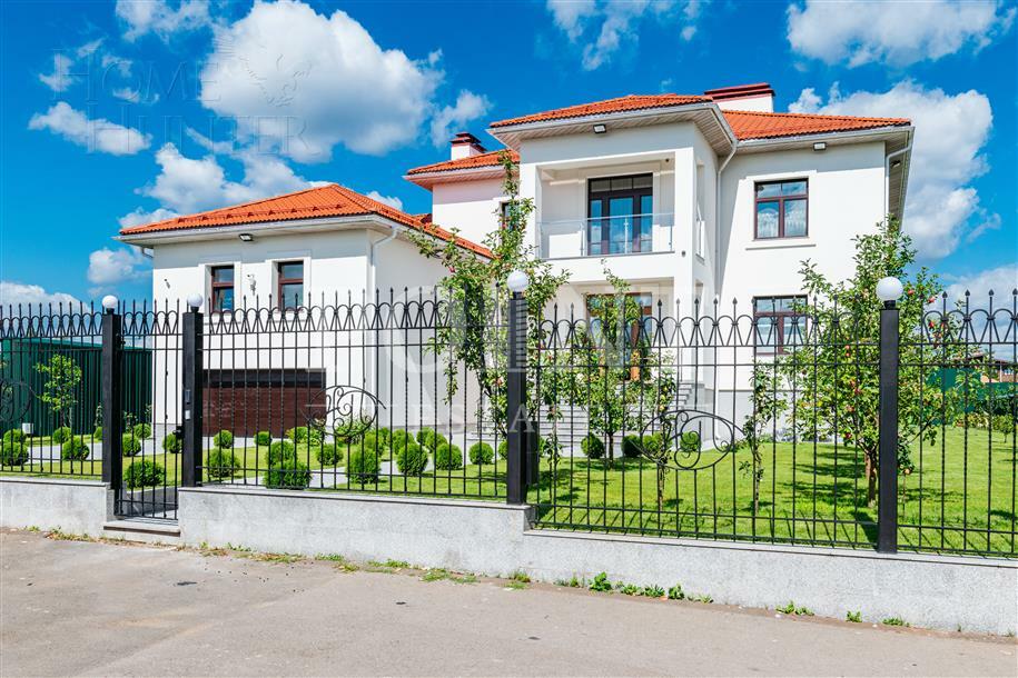 2-этажный коттедж 900 м² с отделкой