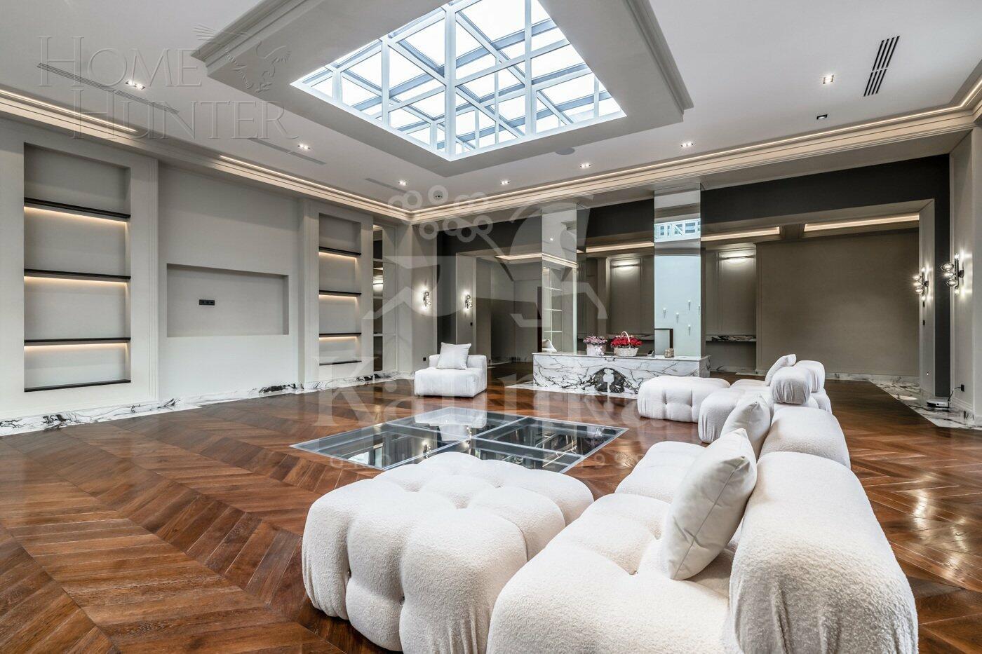 2-этажный коттедж 2 430 м² с отделкой