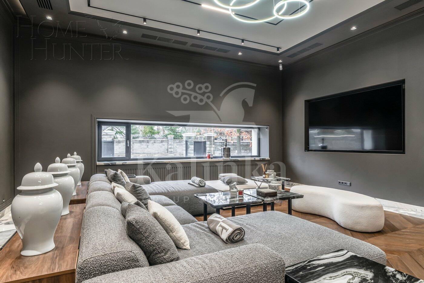 2-этажный коттедж 2 430 м² с отделкой