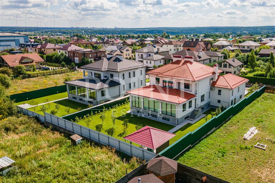 2-этажный коттедж 900 м² с отделкой