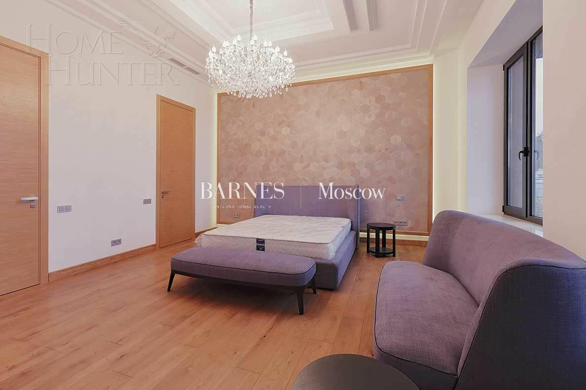 2-этажный коттедж 1 365 м² с отделкой