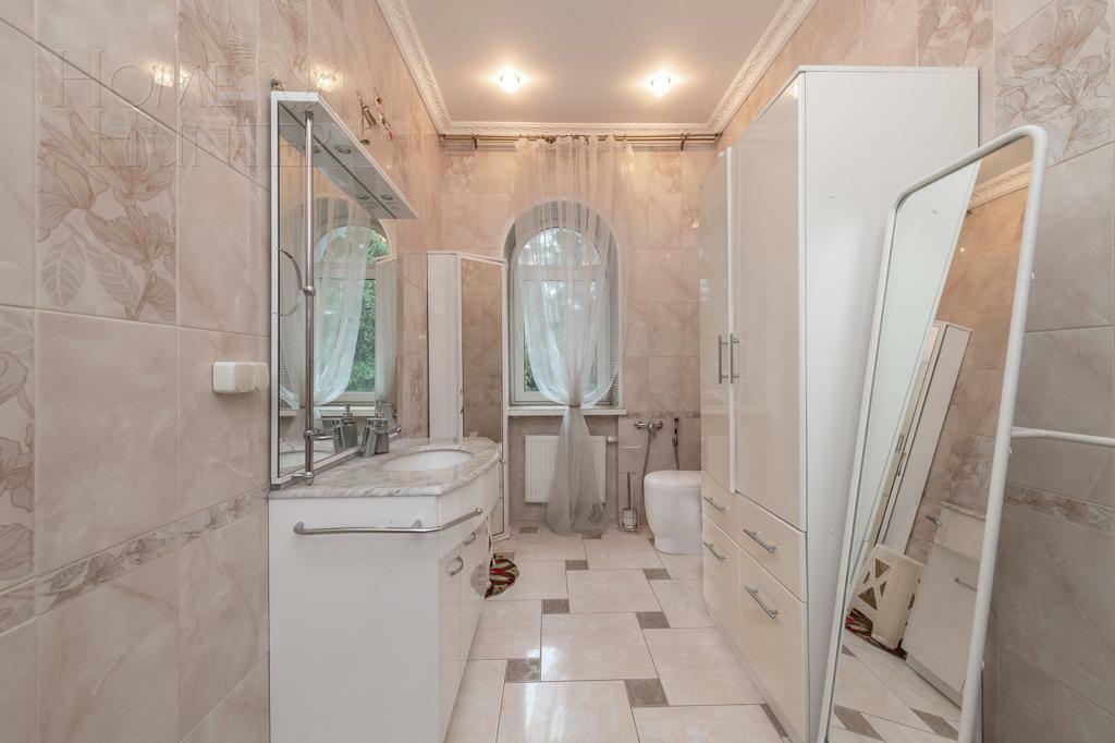 2-этажный коттедж 750 м² с отделкой