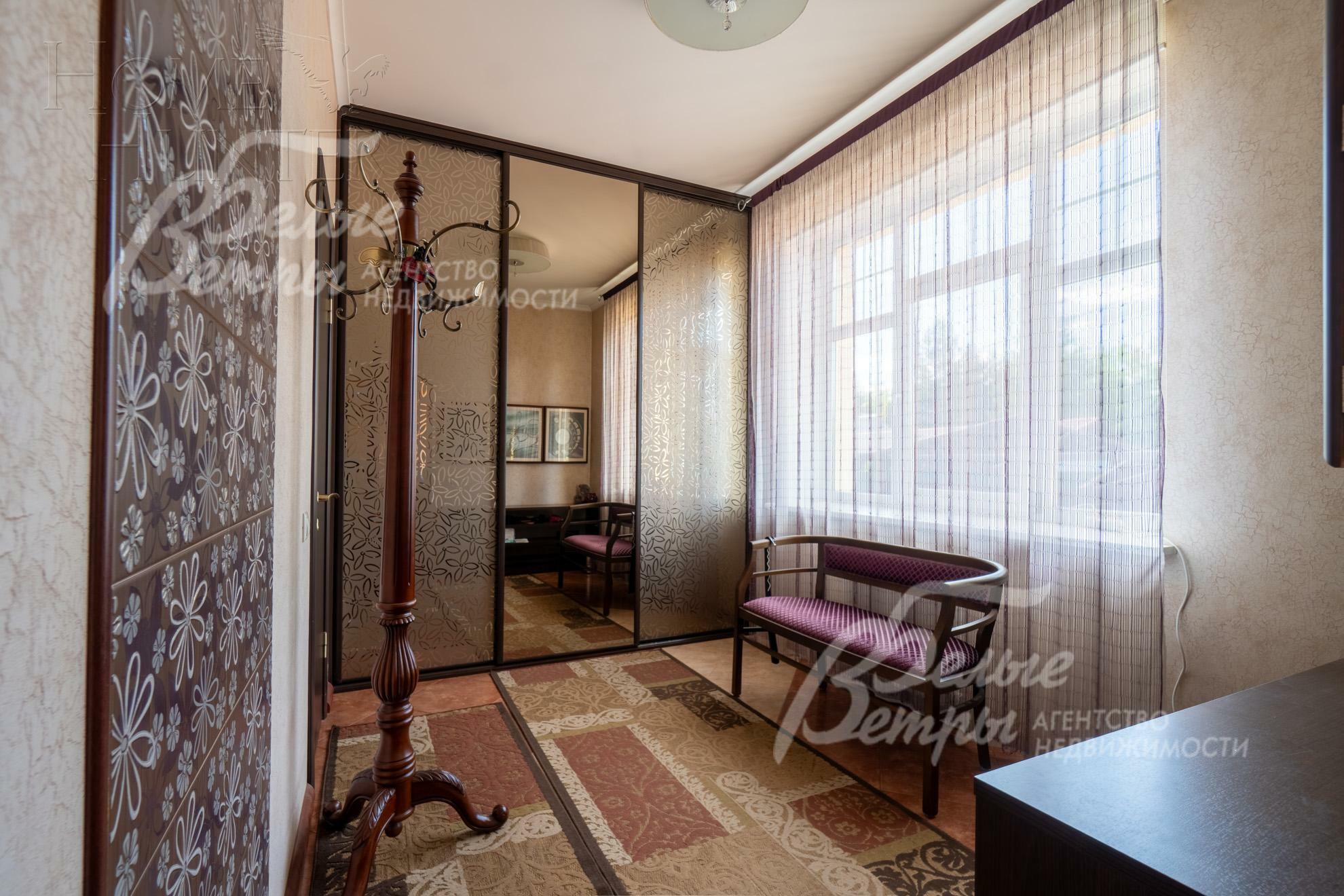 2-этажный коттедж 373.5 м² с отделкой