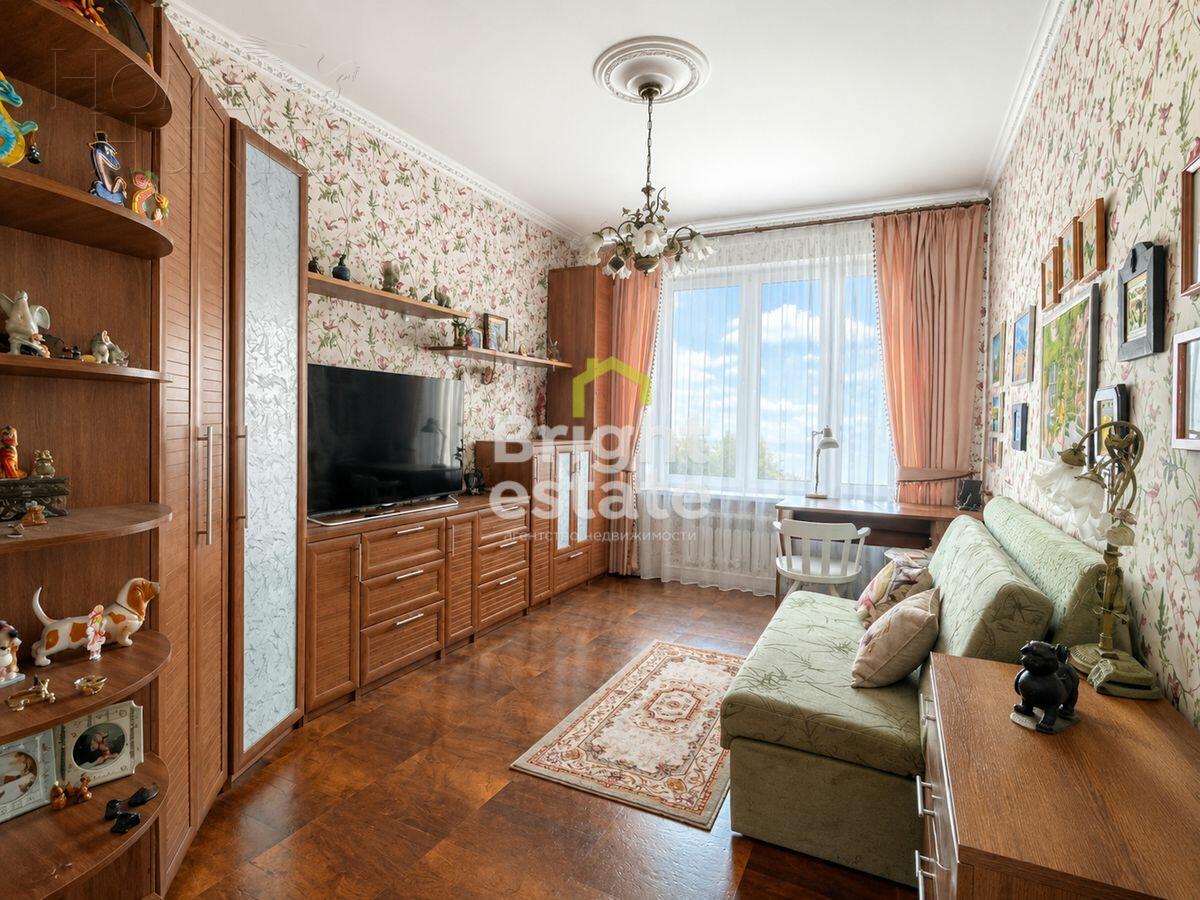 3-этажный таунхаус 230 м² с отделкой