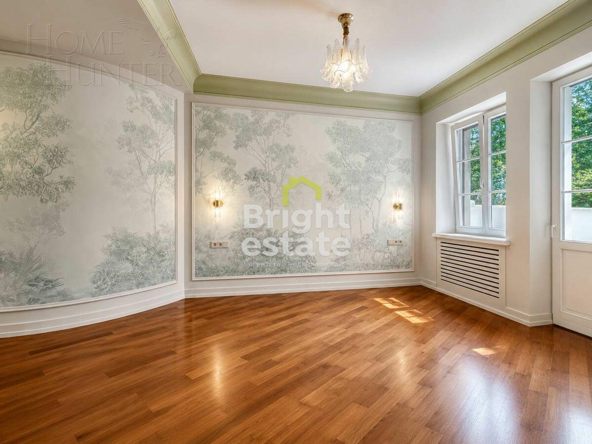 2-этажный коттедж 1 463 м² с отделкой