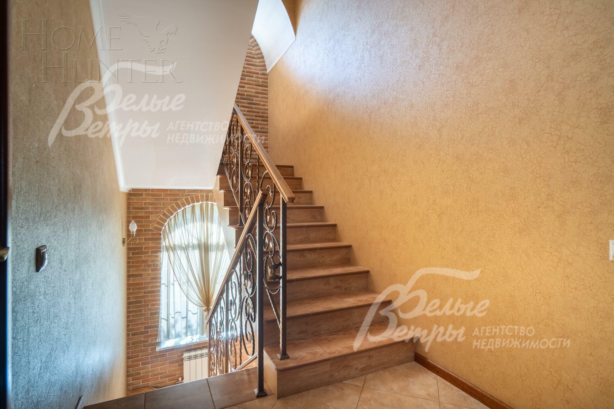 2-этажный коттедж 373.5 м² с отделкой