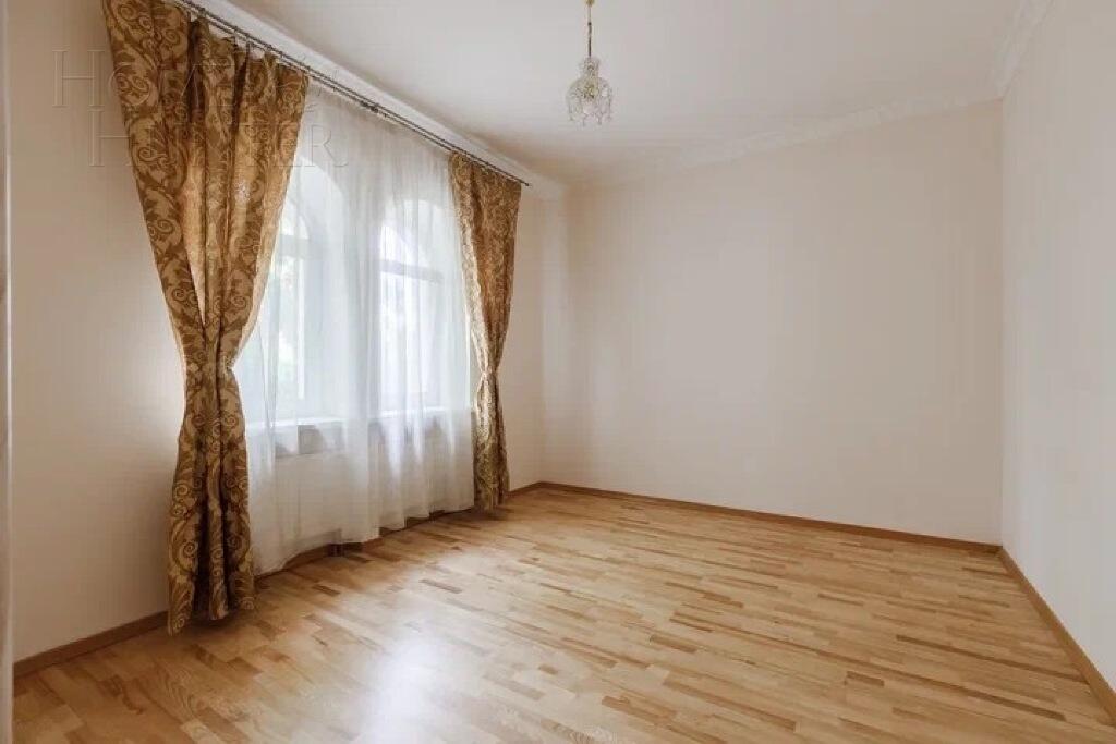 2-этажный коттедж 750 м² с отделкой