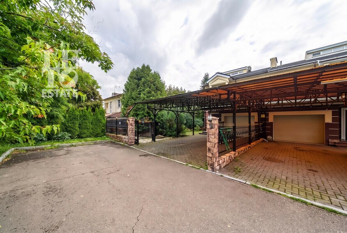 2-этажный таунхаус 210 м² с отделкой