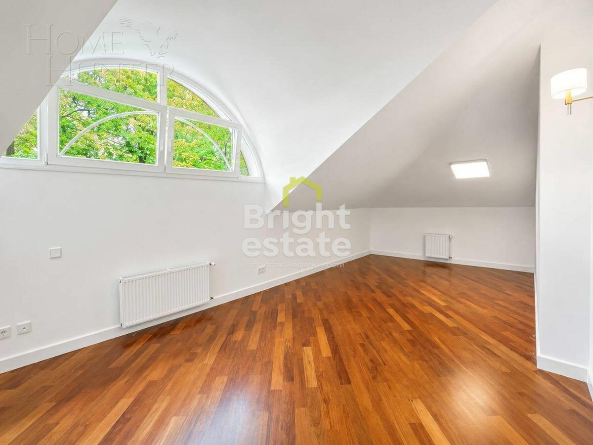 2-этажный коттедж 1 463 м² с отделкой