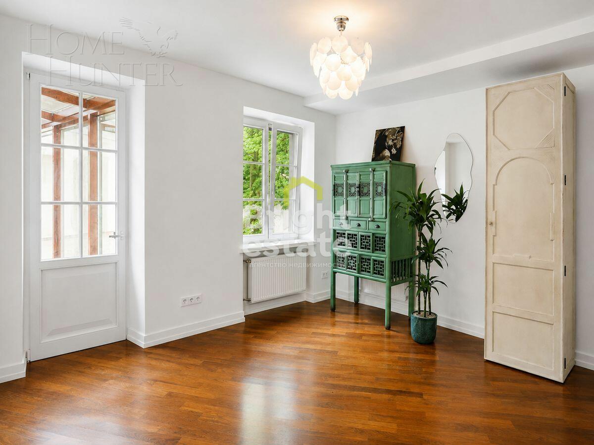 2-этажный коттедж 1 463 м² с отделкой