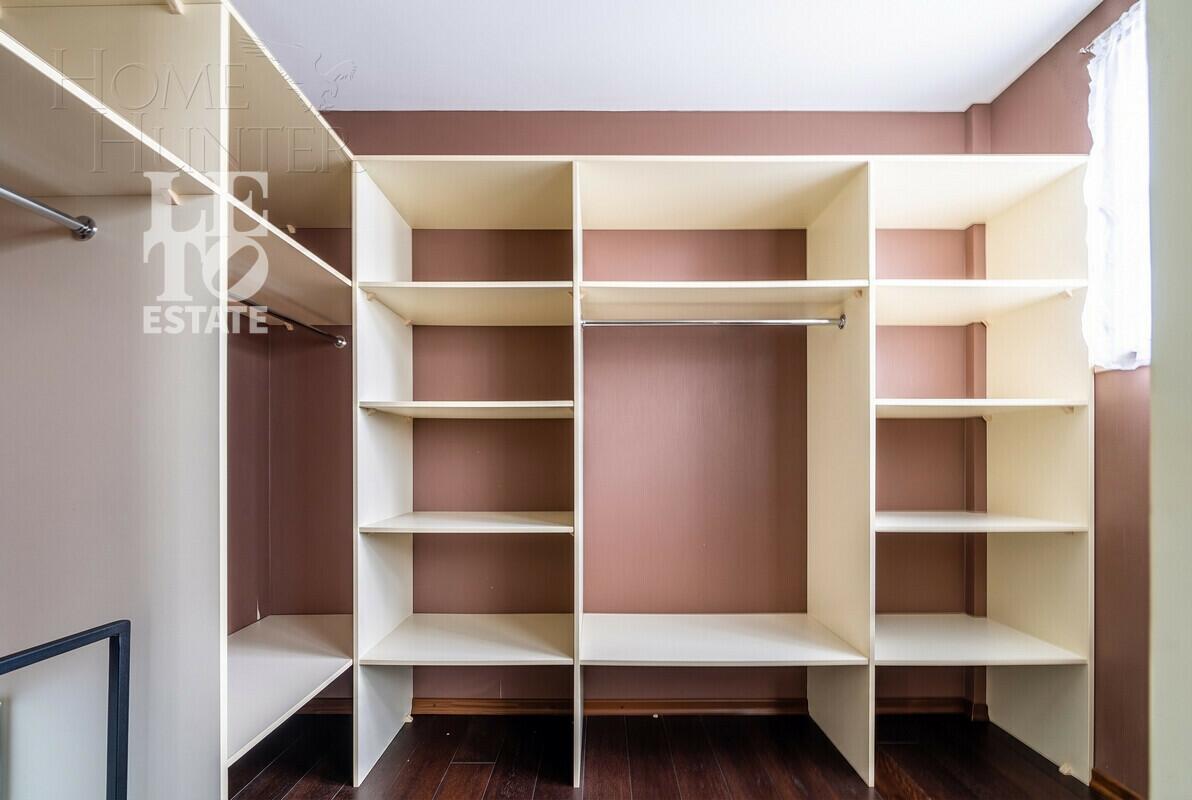 2-этажный таунхаус 210 м² с отделкой